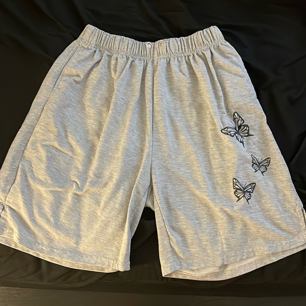 Grey shorts